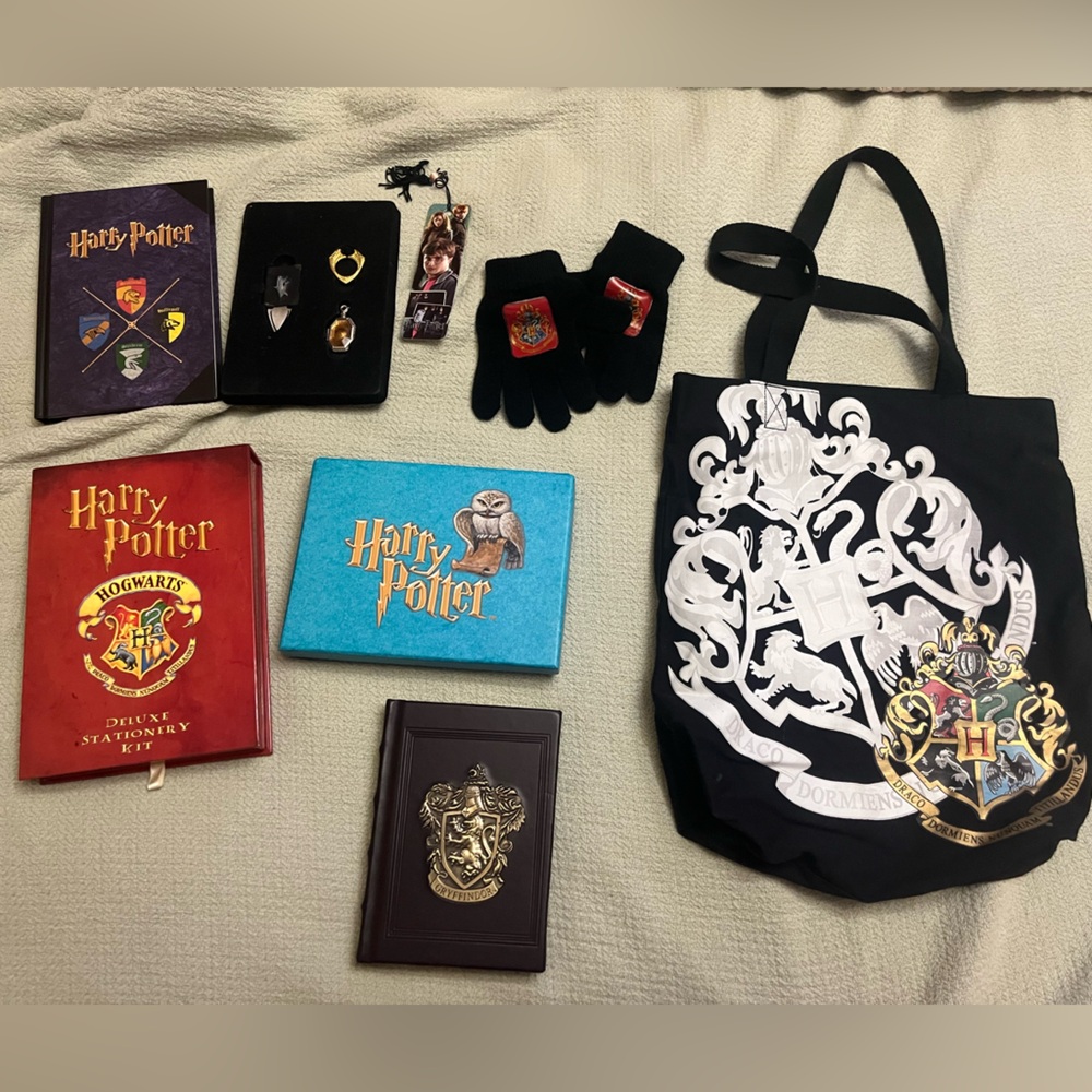 Harry Potter lot of items and accessories